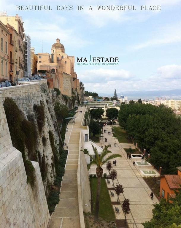 B&B Majestade Cagliari Bagian luar foto